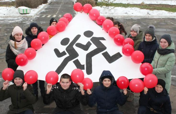 Подмосковные школьники привлекли внимание взрослых участников дорожного движения
