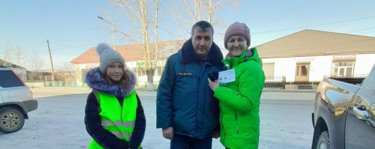 Юные инспекторы движения проводят ликбезы безопасности для пешеходов в отдаленных селах Забайкалья