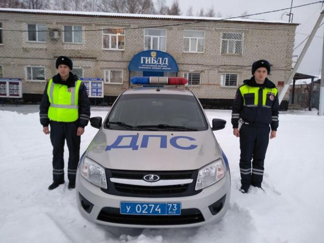 Ульяновский водитель поблагодарил региональных автоинспекторов за оказанную помощь