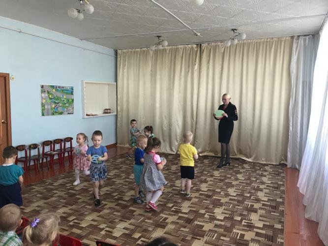 Новые знания о дорожной безопасности получили дошколята Томской области в процессе игрыF