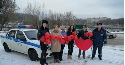В Сафоновском районе прошла акция «Сердце безопасности дорожного движения»