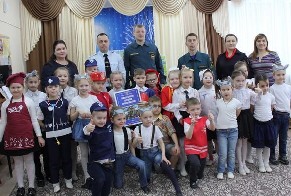 Красносельские педагоги и сотрудники ГИБДД обсудили вопросы качества обучения детей безопасному поведению на дороге