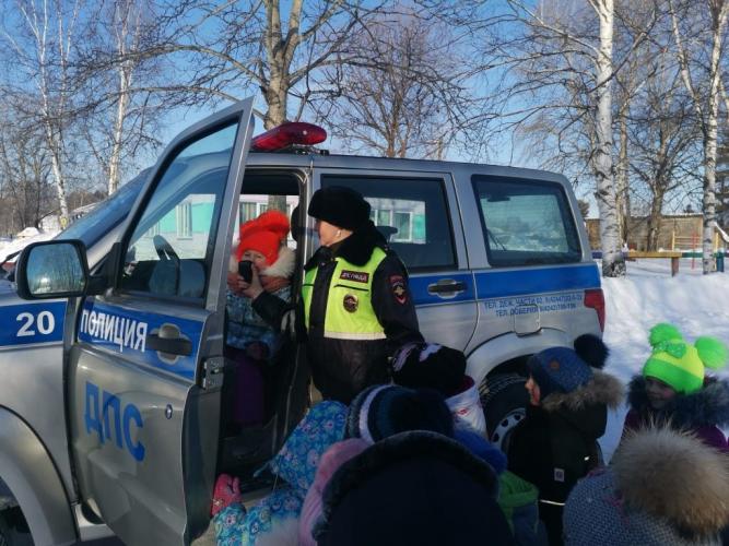 Тымовские Госавтоинспекторы провели мероприятие для дошкольников села Ясное