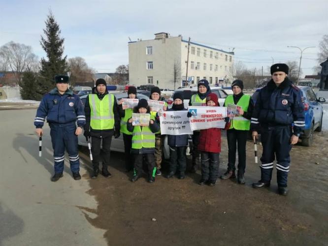 Павловские детишки поучаствовали в акции «Будь примером для других!»