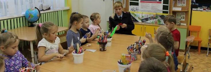 Юные котельничане призвали своих пап стать ярче