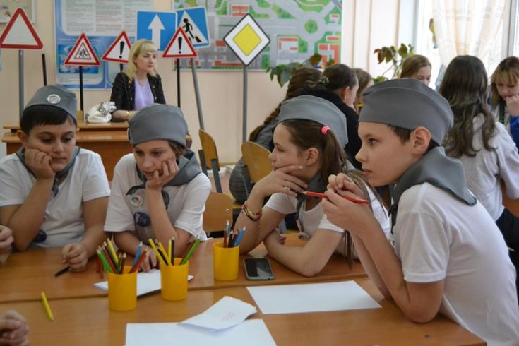 В Ачинске прошел городской слет юных инспекторов движения