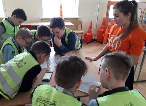 В Костроме стартовала серия квест-игр по правилам дорожной безопасности для школьников
