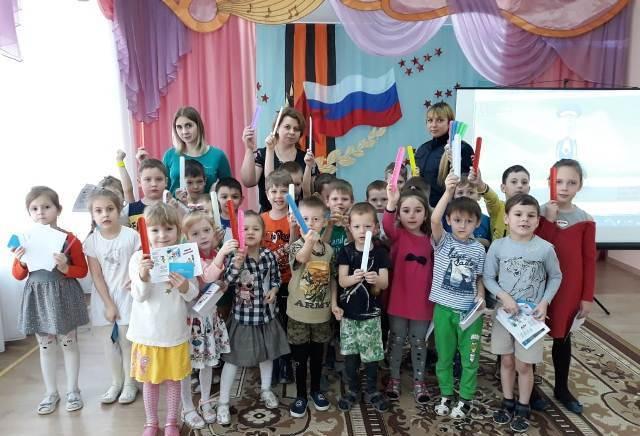 Автоинспекторы Гагаринского района посетили воспитанников детского сада