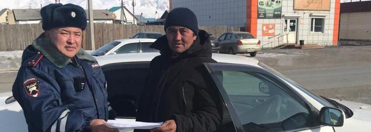 Автоинспекторы Кош-Агачского района проводят профилактическую работу с водителями