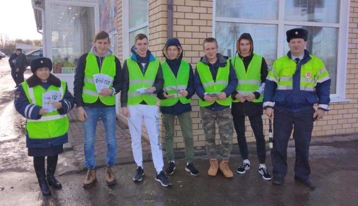 В Лукоянове Нижегородской области сотрудники Госавтоинспекции провели акцию «Вежливый водитель»