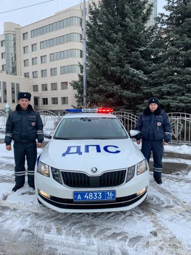 Сотрудники Госавтоинспекции Казани оказали помощь ребенку