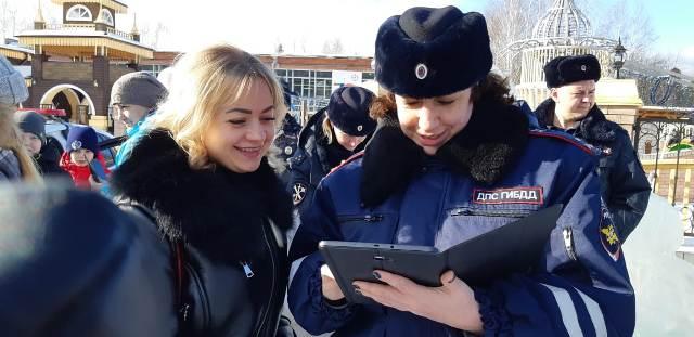 Выездные консультативные пункты Госавтоинспекции работают в Свердловской области