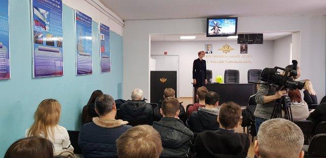 Под девизом "Сохраним детские жизни" в МО МВД России "Сафоновский" прошел профориентационный урок для учащихся старших классов