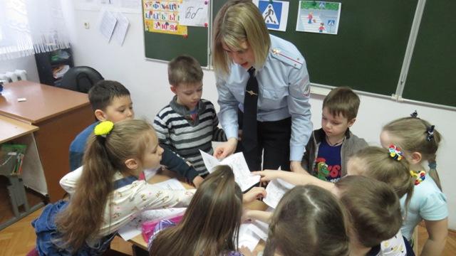 Урок дорожной безопасности для дошколят