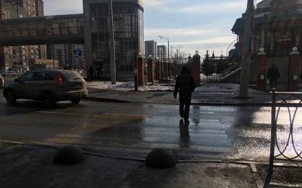 ЗА ДЕНЬ ПОД КОЛЕСА МАШИН В КАЗАНИ ПОПАЛИ ЧЕТВЕРО ПЕШЕХОДОВ. У ВСЕХ В ИТОГЕ - ТРАВМЫ ГОЛОВЫ