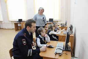 Занятие по ПДД в ДЮЦ г.Юрги
