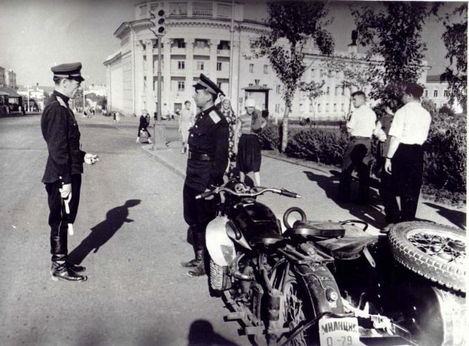 За что у гаишников жезл отобрали: факты из истории ГАИ
