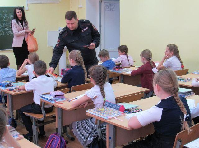 Светоотражатели школьникам Бугурусланского района
