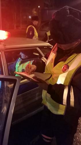 Сотрудники ГИБДД города Вологды напомнили водителям о соблюдении требований Правил при перевозке несовершеннолетних пассажиров
