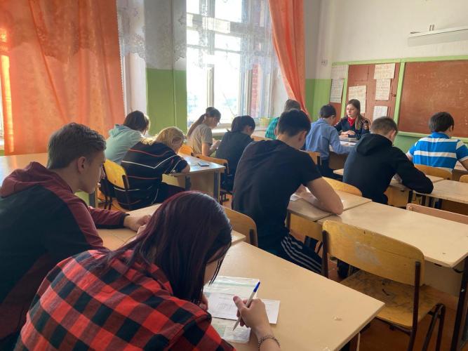 Учащимся омских школ напомнили о Правилах дорожного движения