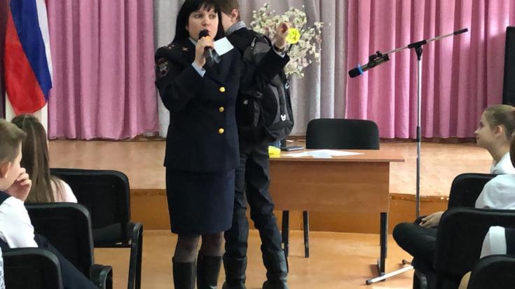 Автоинспекторы напомнили рязанским школьникам о правилах поведения пешехода на проезжей части
