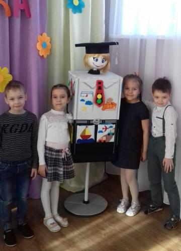 Дошколята соревнуются в знаниях ПДД