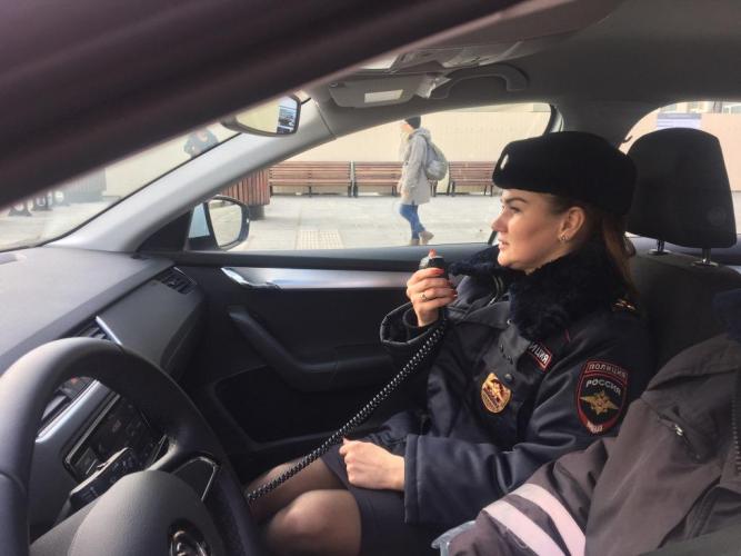 Дорожные полицейские Саратова призвали пешеходов и водителей к соблюдению правил дорожной безопасности