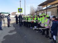 Сотрудники ОГИБДД ОМВД России по городу Дагестанские Огни вместе с юными инспекторами движения провели акцию под названием «Осторожно-Пешеход!»
