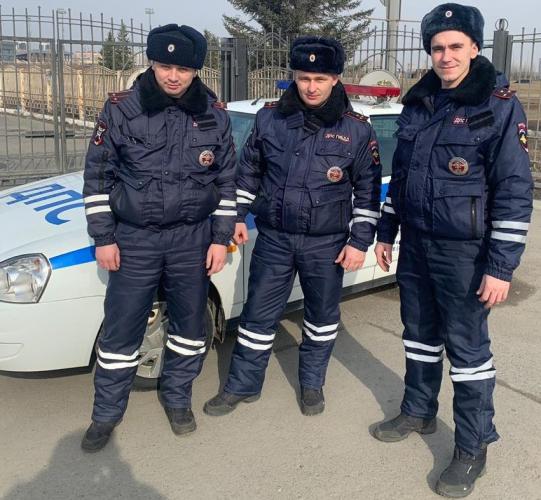 Жительница Казани поблагодарила сотрудников Госавтоинспекции за помощь на дороге