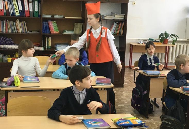 В преддверии весенних каникул школьники Саянского района стали заметнее на дороге