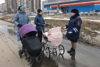 В Екатеринбурге госавтоинспекторы провели для несовершеннолетних велосипедистов профилактическое мероприятие «Безопасные каникулы»