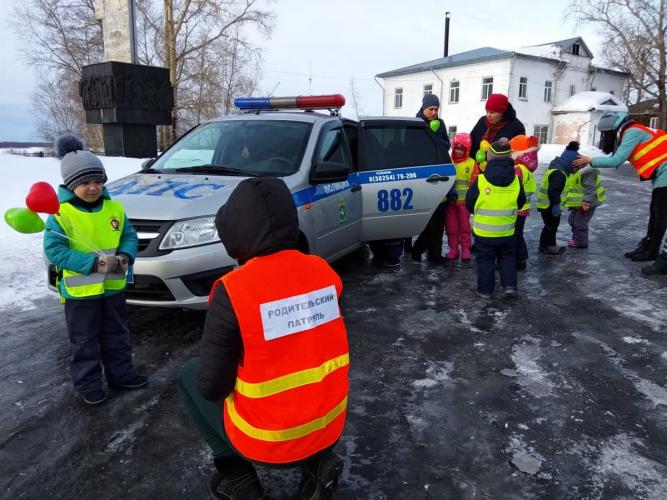 Госавтоинспекция города Москвы просит родителей позаботиться о безопасности детей