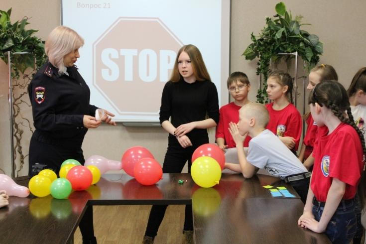 В Новоалтайске прошло профилактическое мероприятие «У ПДД каникул не бывает!»