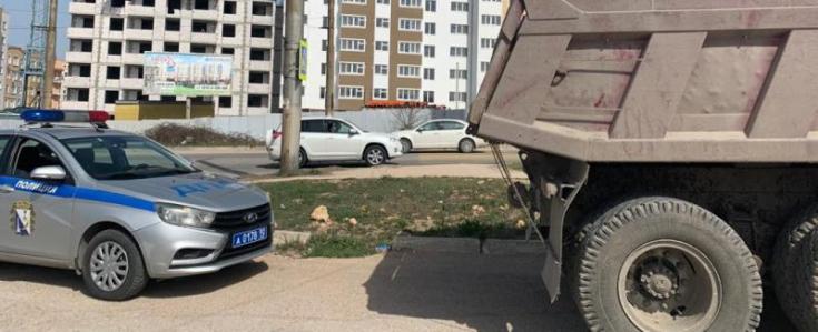 В Севастополе сотрудники ГИБДД приняли участие в рейде по соблюдению требований в области охраны окружающей среды