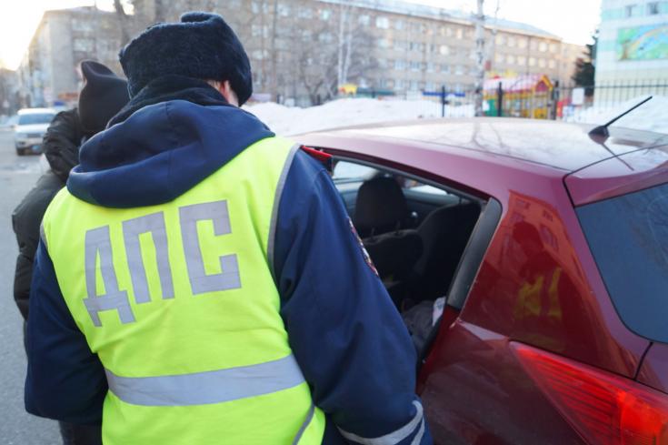 Томская Госавтоинспекция напоминает о безопасности детей в автомобилях