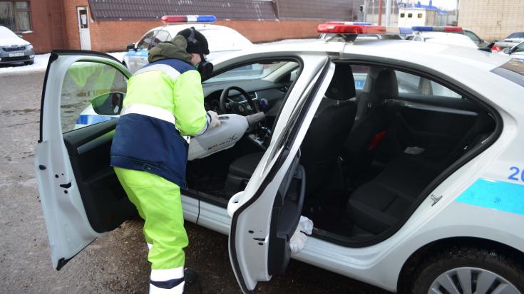 В Иванове автомобили дорожно-патрульной службы защищают от COVID-19