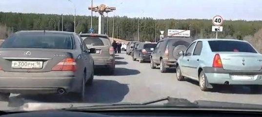 На всех выездах из Набережных Челнов появились  круглосуточные посты ДПС.