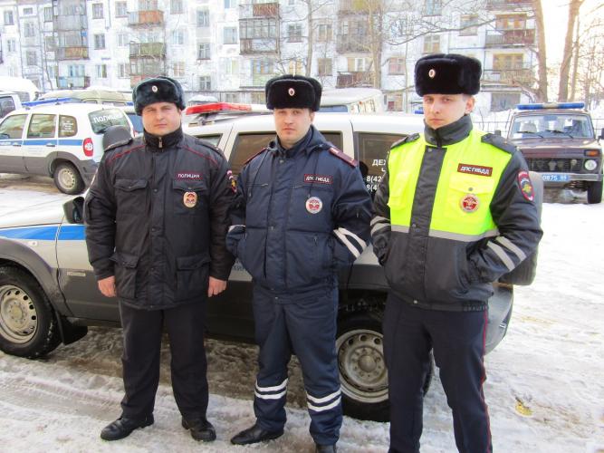 Сахалинские полицейские спасли жительницу Охи, оказавшуюся в беспомощном состоянии