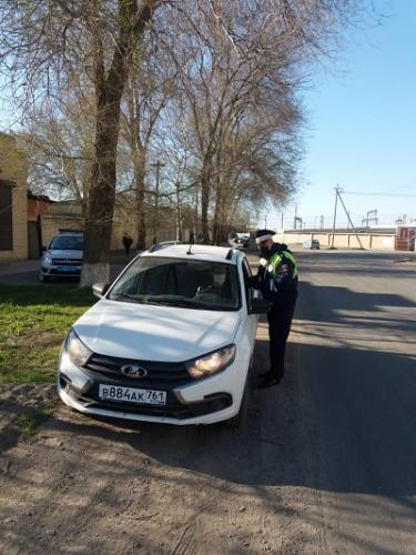 В Ростовской области сотрудники ГИБДД совместно с Роспотребнадзором выявляют нарушителей режима самоизоляции