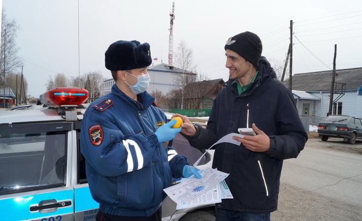 Ежедневную профилактическую работу по предотвращению распространения коронавирусной инфекции проводят сотрудники Госавтоинспекции Томской области