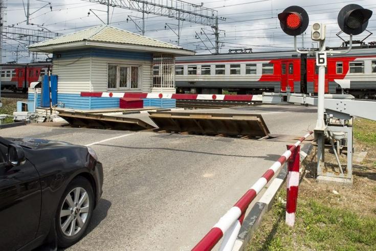 В Хакасии проверяют железнодорожные переезды