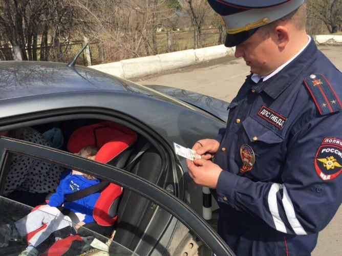 Госавтоинспекторы Красноярска проверят соблюдение правил перевозки детей