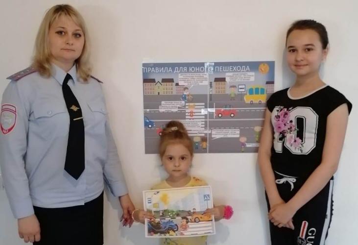 Юные жители липецких сельских поселений активно включились во всероссийский марафон «Дома учим ПДД»