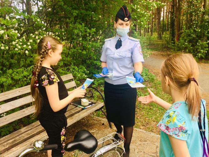 Госавтоинспекторы города Полевского провели для детей профилактическое мероприятие «Лето на велосипеде»