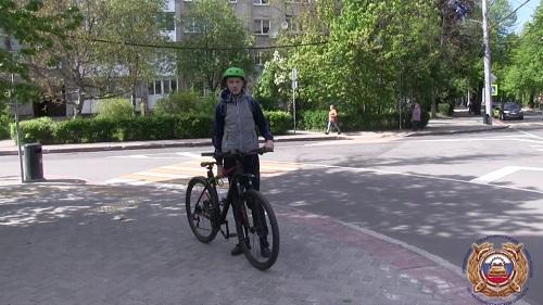 С наступлением весны на дорогах все чаще появляются велосипедисты.