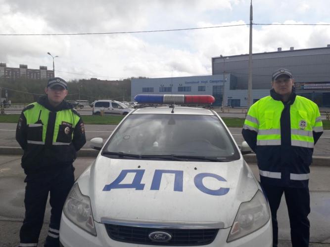 В Вологодской области полицейские экстренно доставили в больницу мужчину с приступом астмы