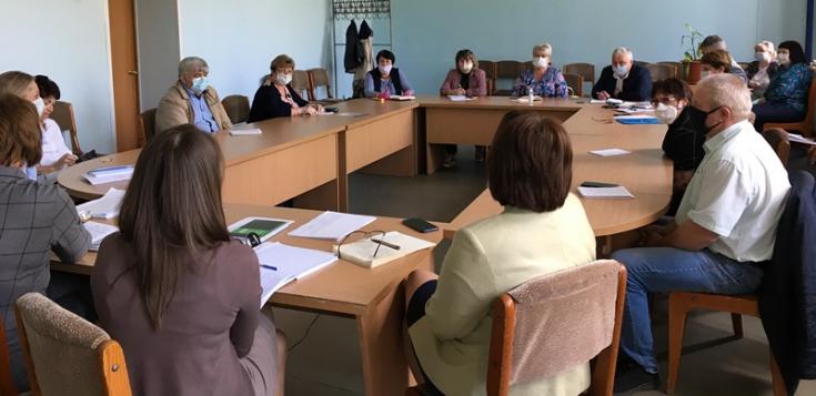 В Минусинске старт "Декады дорожной безопасности детей" дан с совещания с директорами школ города