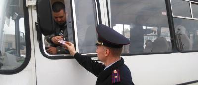 Кировские автоинспекторы контролируют соблюдение режима труда и отдыха водителей автобусов
