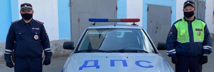 Сотрудники ДПС спасли 26-летнюю девушку, которая собиралась спрыгнуть с балкона