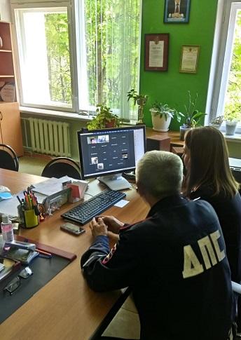Сотрудники ГИБДД Десногорска проводят онлайн-уроки по ПДД со школьниками